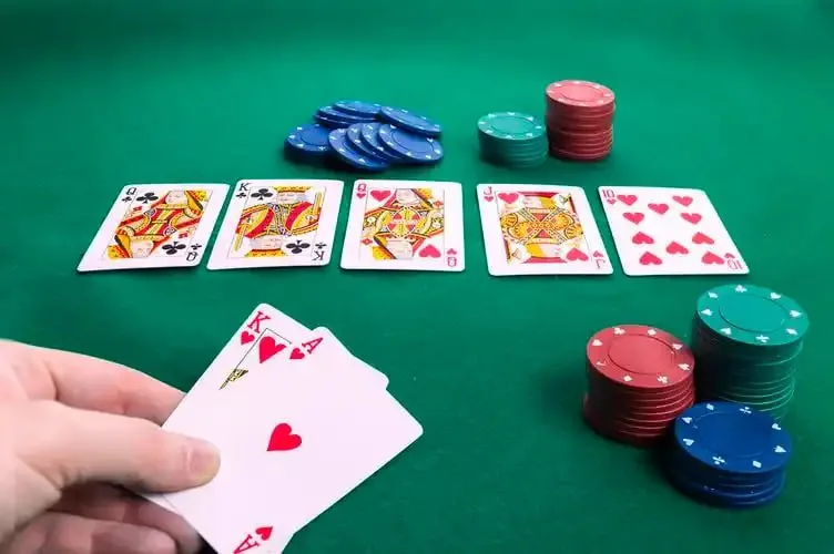 duelazo Crash Quetzal Dorado